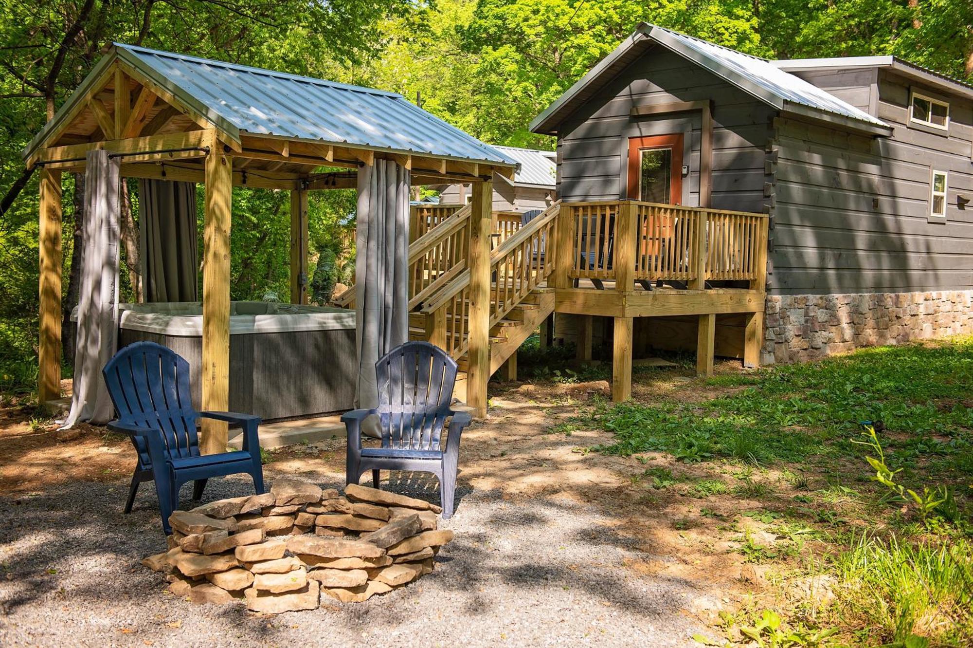 Meg Cabin Tiny Rustic Comfort On Lookout Mtn Чаттануґа Екстер'єр фото